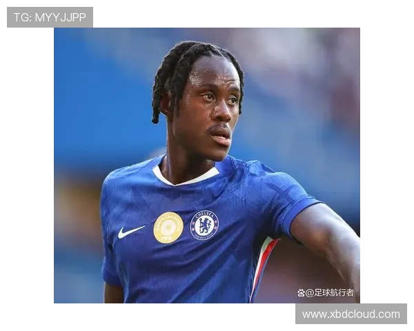 切尔西训练基地泳池警报误响球员们紧急撤离引发关注